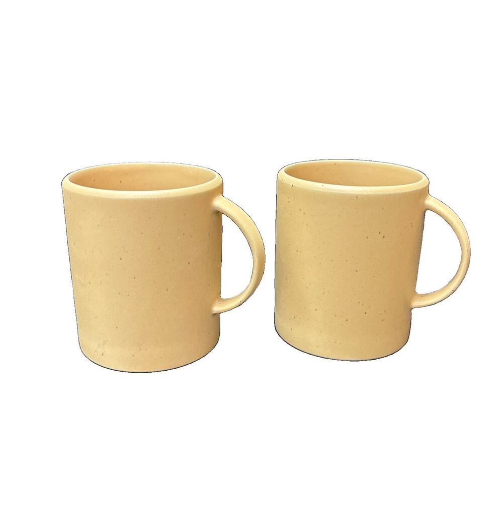 2 Calvin Klein Stoneware Cargo Mugs Khaki Collection Yellow Speckled Pattern 4”